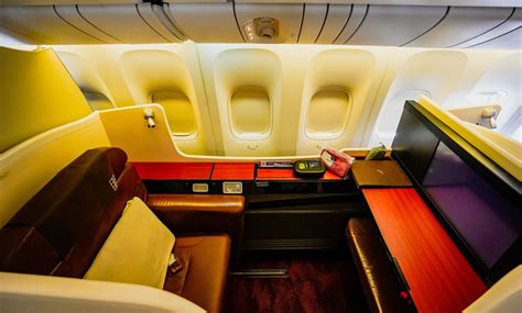 jal 777 first class